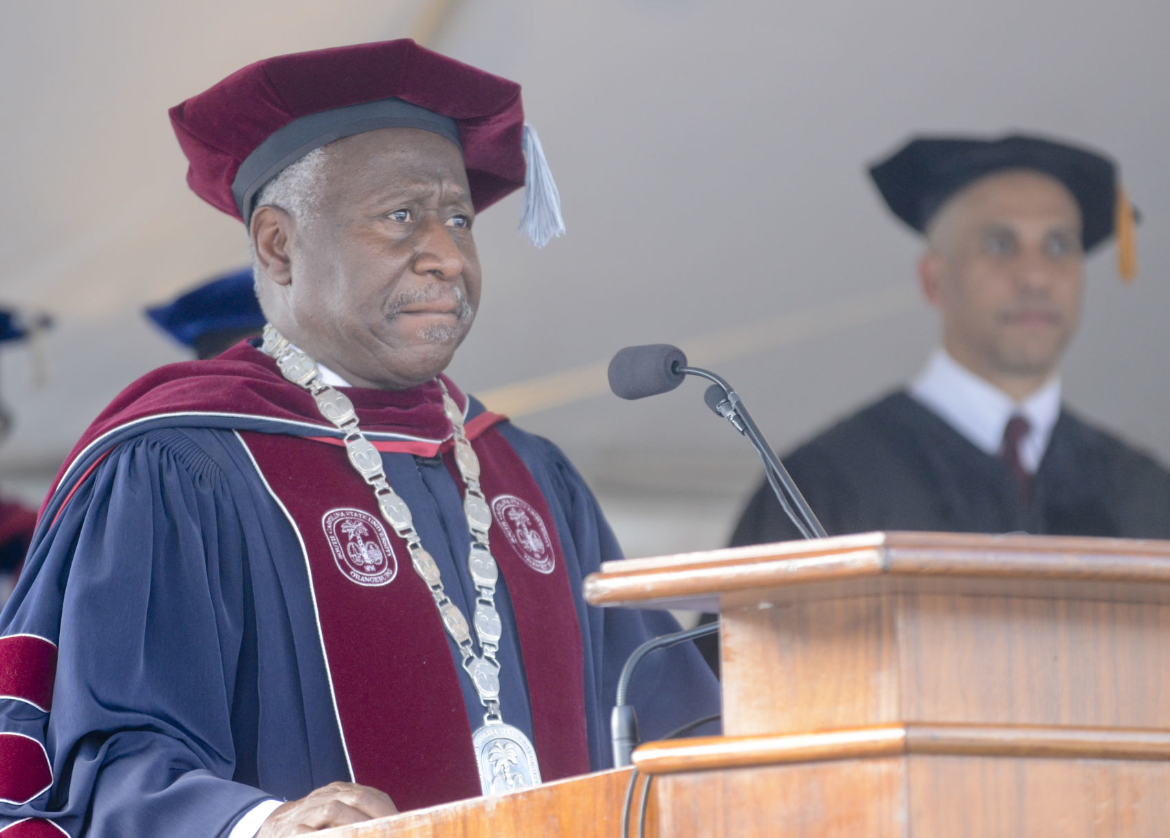 051019SCSUCommencement12ch.jpg